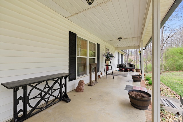 186 Joann Dr SE, Calhoun, GA 30701 - view of patio featuring a porch