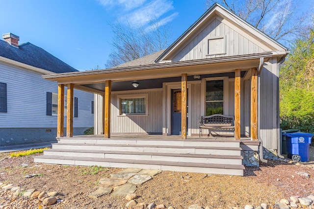 209 Tremont St, Chattanooga, TN 37405 - view of front of house featuring roof with shingles and covered porch