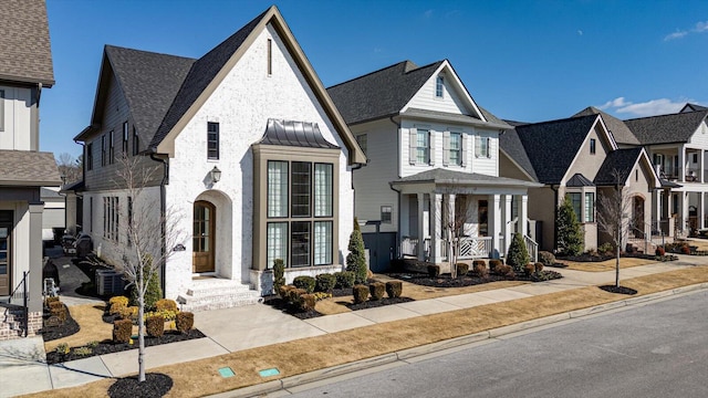 view of front of home featuring a residential view