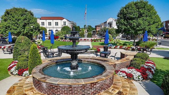 view of surrounding community