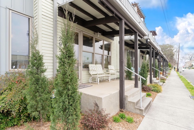 295 W 19th St, Chattanooga, TN 37408 - view of patio / terrace with a porch