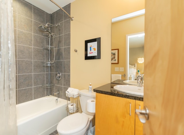 295 W 19th St, Chattanooga, TN 37408 - bathroom featuring shower / tub combo with curtain, toilet, and vanity