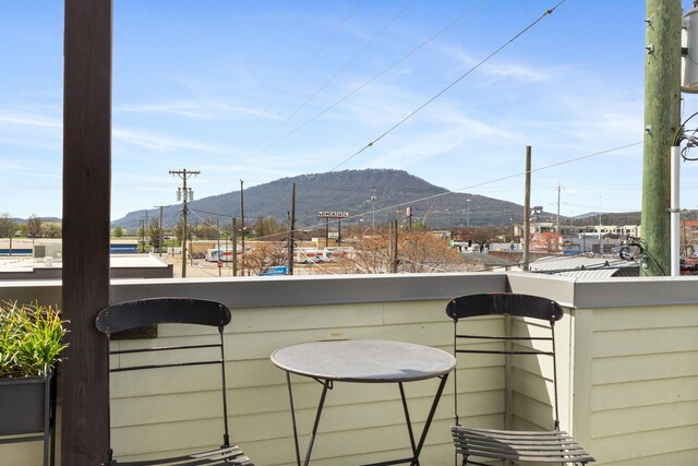 295 W 19th St, Chattanooga, TN 37408 - balcony featuring a mountain view