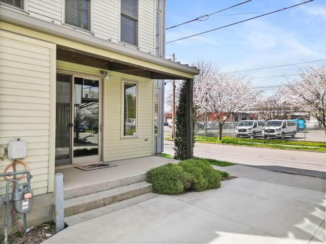 295 W 19th St, Chattanooga, TN 37408 - property entrance featuring covered porch