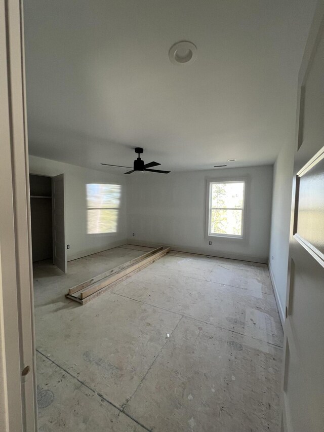 581 Benson Dr, Chattanooga, TN 37412 - unfurnished room with a ceiling fan