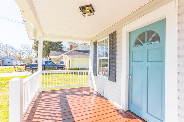 909 Stewart Ave, Chickamauga, GA 30707 - wooden deck featuring a porch