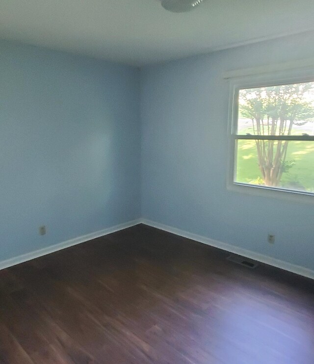 1603 Lisa Lynn Dr, Hixson, TN 37343 - spare room with dark wood-style floors