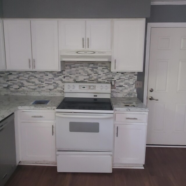 1603 Lisa Lynn Dr, Hixson, TN 37343 - kitchen with electric stove, under cabinet range hood, dark wood-style floors, and white cabinets