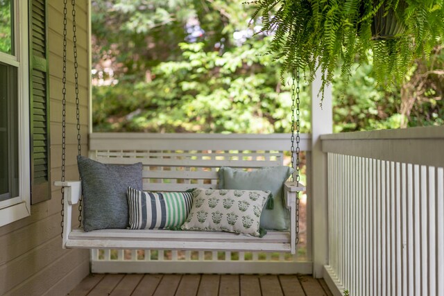 9215 Smokewood Trl, Chattanooga, TN 37421 - view of wooden deck