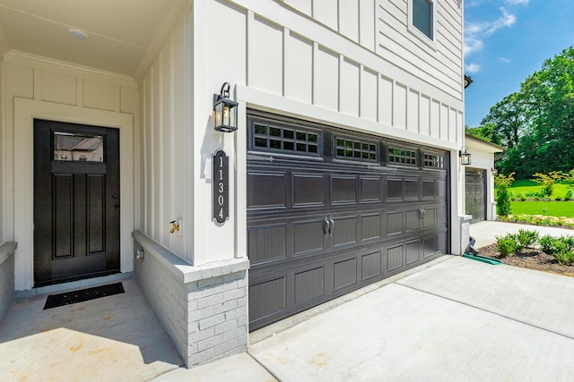 11304 Cape Vw, Soddy Daisy, TN 37379 - garage featuring concrete driveway