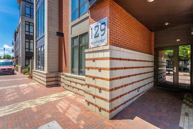 129 Walnut St # 122, Chattanooga, TN 37403 - view of side of home