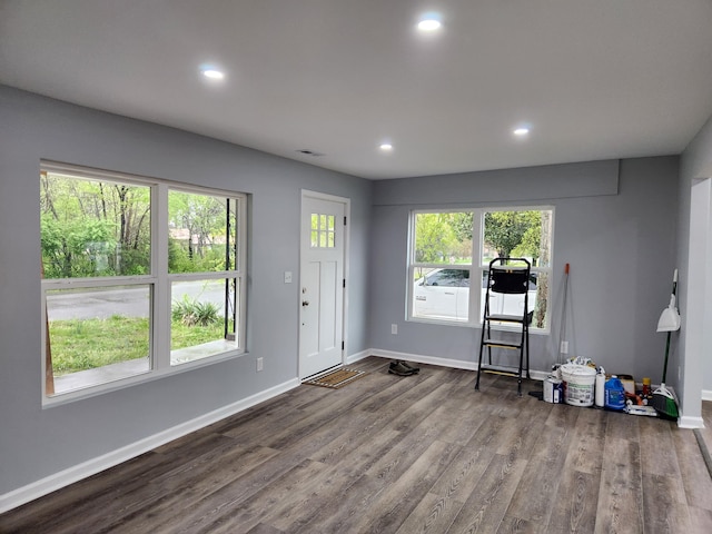 185 Carolina Ave, Delano, TN 37325 - interior space with recessed lighting, baseboards, and wood finished floors