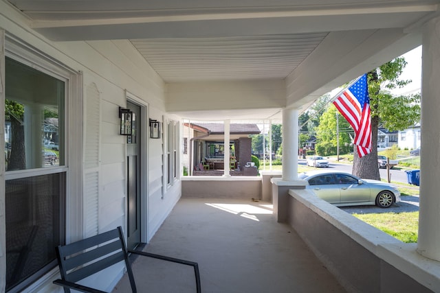 2510 Vine St, Chattanooga, TN 37404 - view of patio / terrace with covered porch