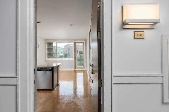 200 Manufacturers Rd Apt 428, Chattanooga, TN 37405 - hallway featuring wood finished floors and baseboards