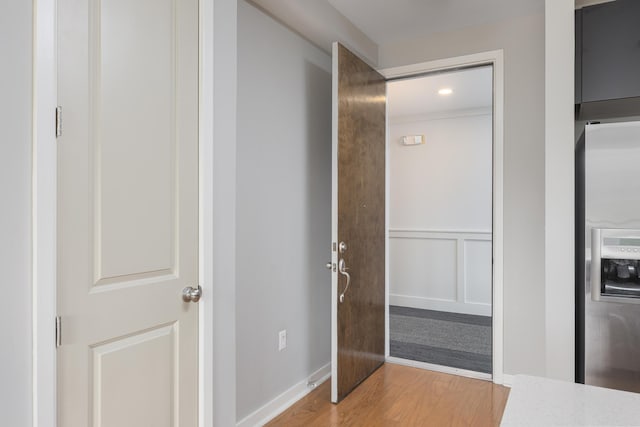 200 Manufacturers Rd Apt 428, Chattanooga, TN 37405 - hallway with wood finished floors and baseboards