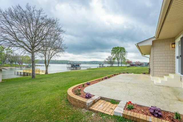 2041 Linwood Cir, Soddy Daisy, TN 37379 - view of yard featuring a water view and a patio
