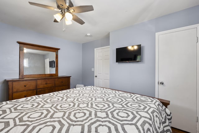 811 Snow St, Chattanooga, TN 37405 - bedroom featuring a ceiling fan