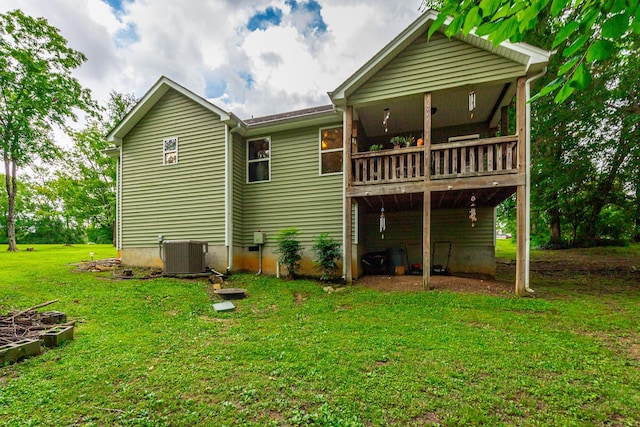 901 Haggard Rd, Ringgold, GA 30736 - back of house with a lawn and a deck