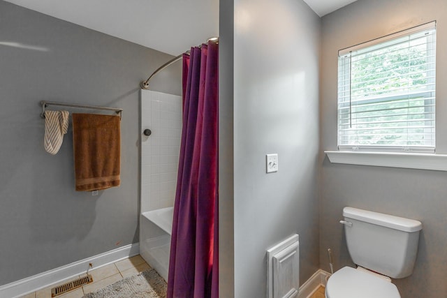 901 Haggard Rd, Ringgold, GA 30736 - full bath featuring tile patterned flooring and shower / bath combo with shower curtain