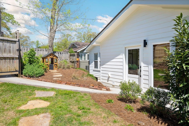 1209 Highland Dr, Chattanooga, TN 37405 - view of yard featuring fence