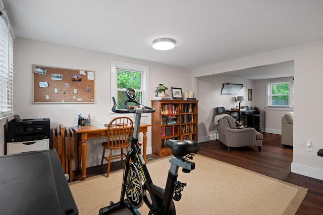 219 Martin Rd, Chattanooga, TN 37415 - workout area featuring wood finished floors and baseboards