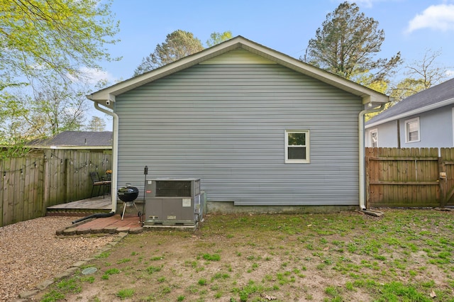 219 Martin Rd, Chattanooga, TN 37415 - rear view of house with central air condition unit