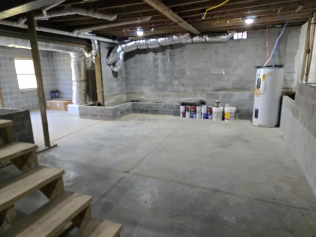 43 Miller Cove Cir, Signal Mountain, TN 37377 - basement with water heater