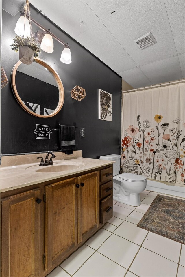 1905 Bella Vista Dr, Chattanooga, TN 37421 - full bath with vanity, toilet, tile patterned floors, and curtained shower