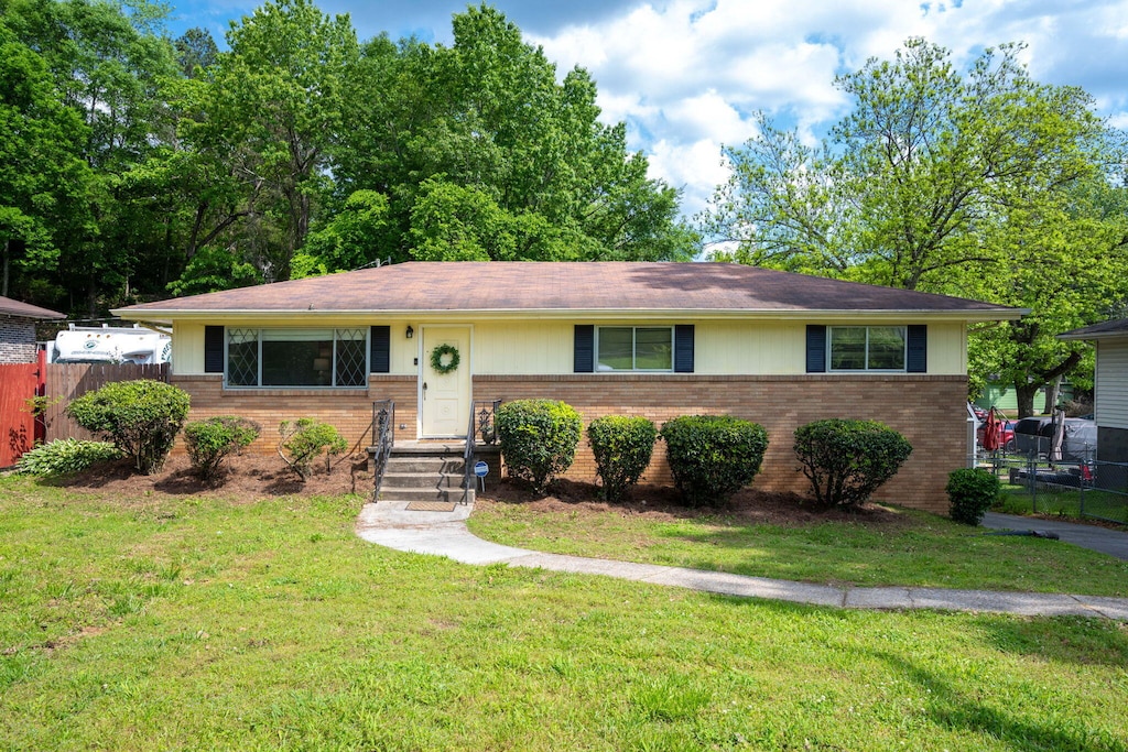 502 Gillespie Rd, Chattanooga, TN 37411 - photo 1