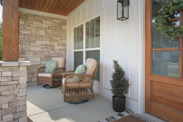 view of patio / terrace with covered porch