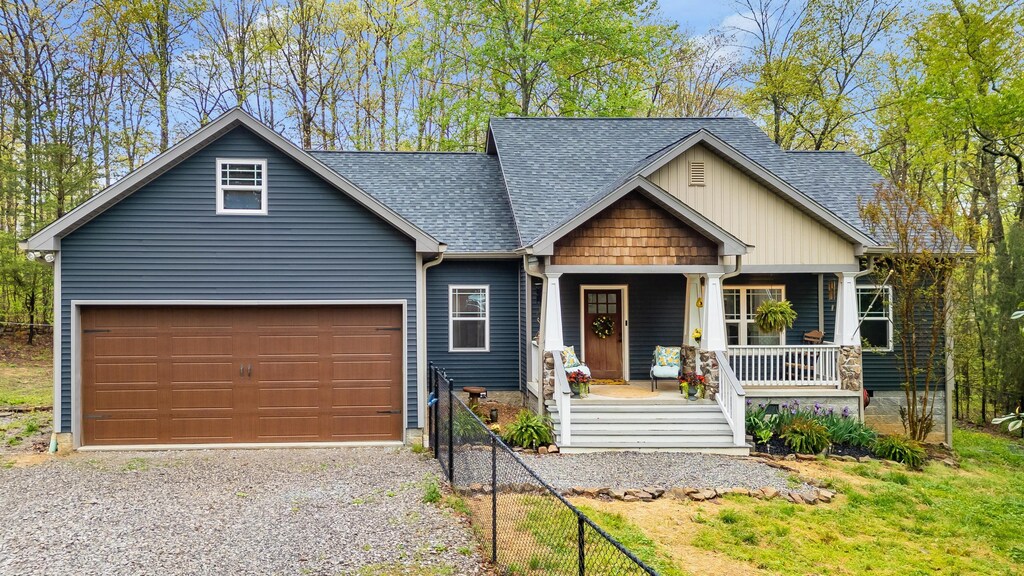 319 Windy Hollow Ln, Soddy Daisy, TN 37379 - photo 1