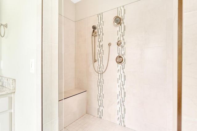 114 W 19th St, Chattanooga, TN 37408 - full bathroom featuring tiled shower