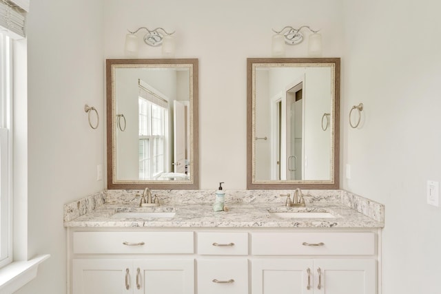 114 W 19th St, Chattanooga, TN 37408 - full bath featuring double vanity and a sink