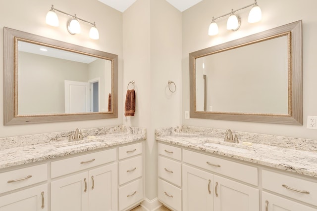 114 W 19th St, Chattanooga, TN 37408 - full bath with a sink and two vanities