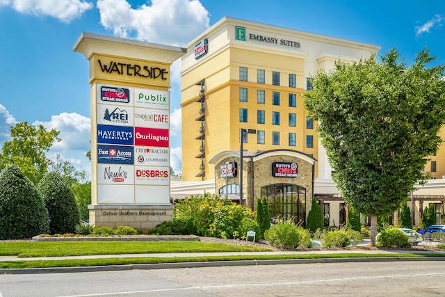 2302 Rodeo Dr, Chattanooga, TN 37421 - view of building exterior