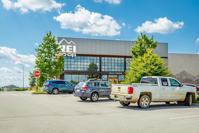 2302 Rodeo Dr, Chattanooga, TN 37421 - view of building exterior with uncovered parking