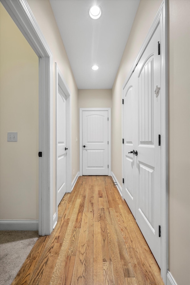 7415 Island Manor Dr, Harrison, TN 37341 - corridor featuring baseboards, recessed lighting, and light wood-style floors