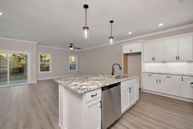 kitchen with a sink, stainless steel dishwasher, a ceiling fan, and light wood finished floors