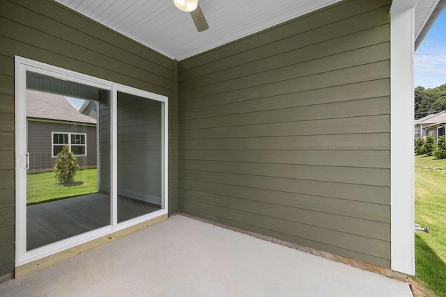 1555 Whisper Winds Ln Unit 44, Ooltewah, TN 37363 - unfurnished sunroom featuring a ceiling fan
