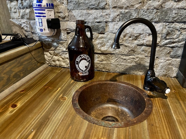 12237 Wildlife Pl, Soddy Daisy, TN 37379 - room details featuring a sink