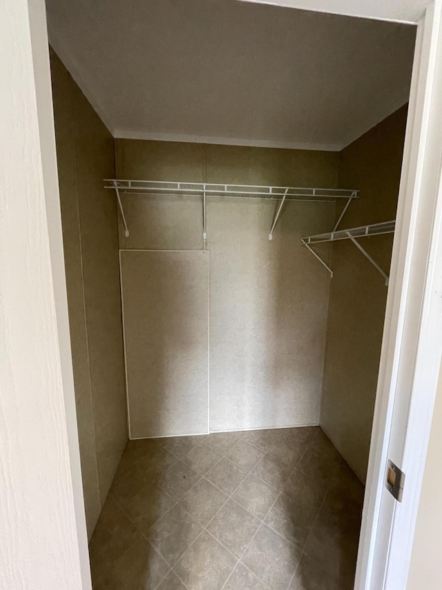 417 Chester St, Athens, TN 37303 - walk in closet featuring tile patterned floors