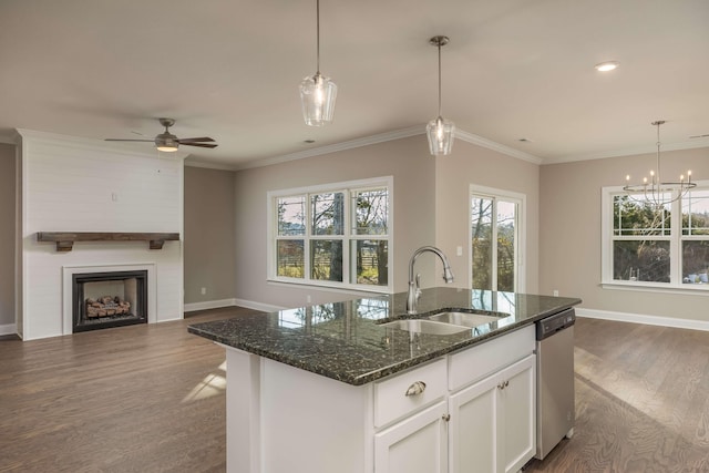 370 Winchester Dr Unit 70, Rossville, GA 30741 - kitchen with baseboards, dishwasher, open floor plan, and a sink
