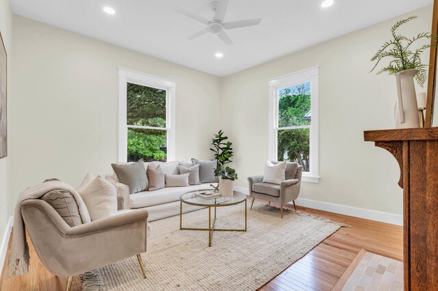 5107 Beulah Ave, Chattanooga, TN 37409 - living area featuring baseboards, a ceiling fan, wood finished floors, and recessed lighting
