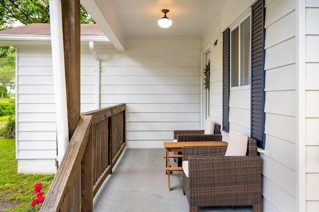5407 Marion Ave, Chattanooga, TN 37412 - view of patio / terrace with a porch