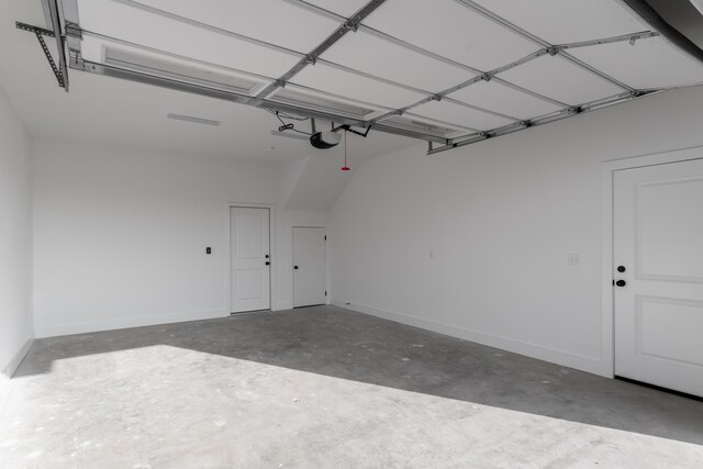 943 Montague Pl, Chattanooga, TN 37408 - garage with a garage door opener and baseboards