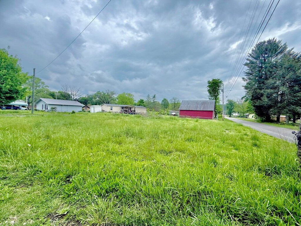 326 Church St, Graysville, TN 37338 - photo 3