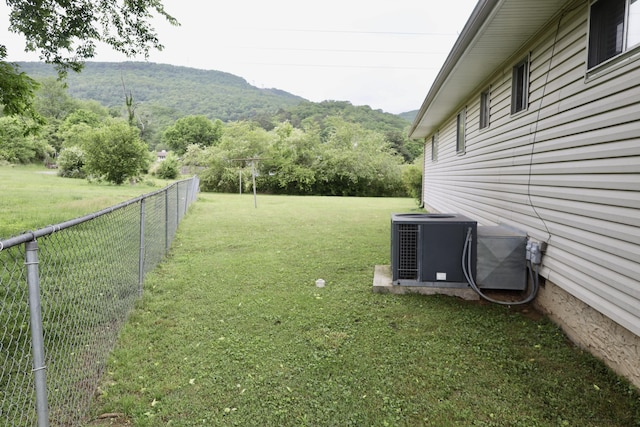 3421 Franklin Dr, Chattanooga, TN 37419 - view of yard featuring a mountain view and central AC unit