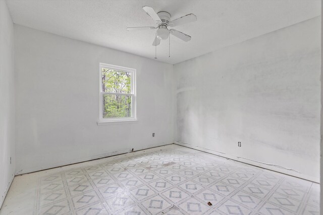 6475 Polly Ln, Signal Mountain, TN 37377 - spare room featuring light floors and ceiling fan
