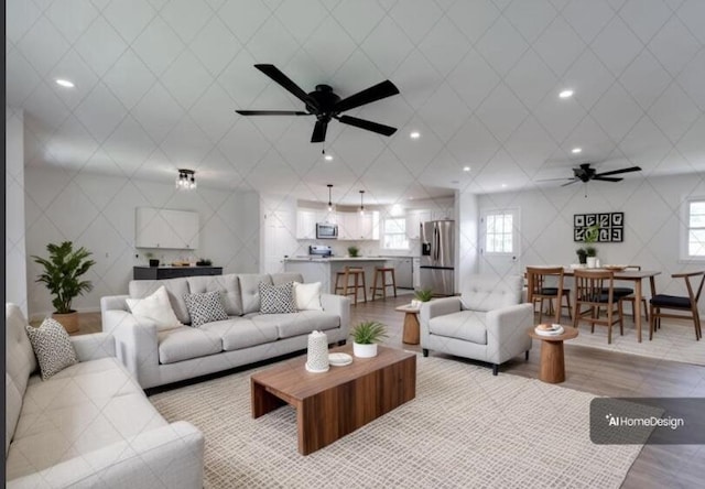 7330 Kenmoor Dr, Chattanooga, TN 37421 - living area featuring ceiling fan and recessed lighting