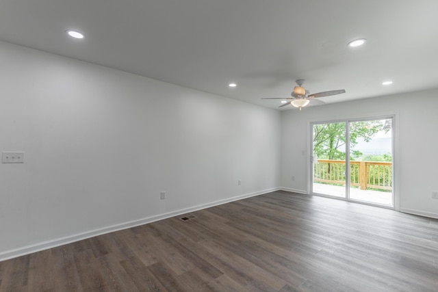 unfurnished room featuring recessed lighting, baseboards, dark wood-style flooring, visible vents, and ceiling fan